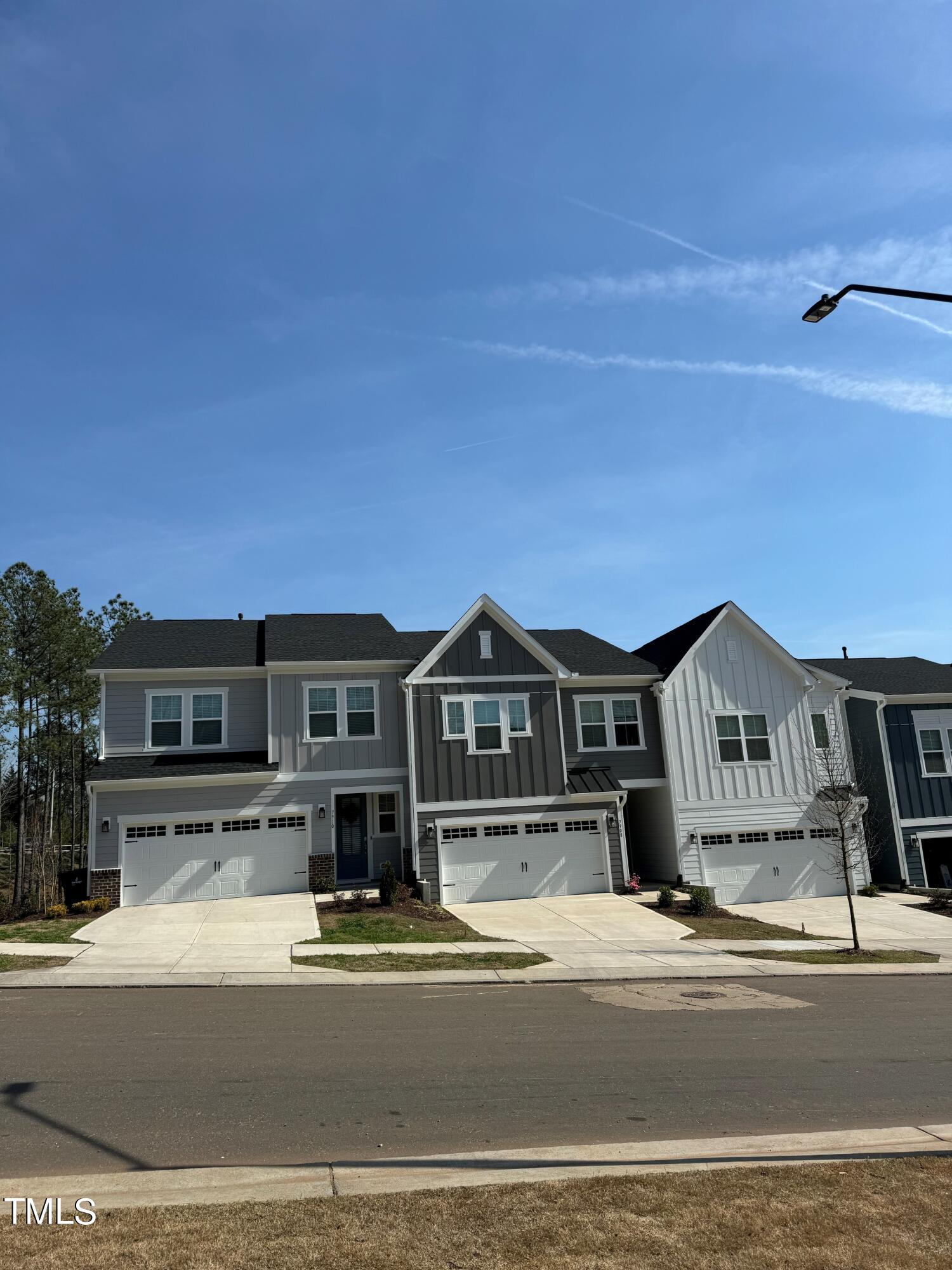 7960 Berry Crest Avenue