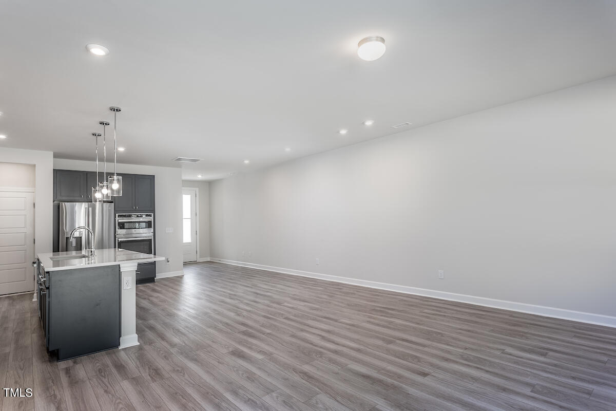 7960 Berry Crest Avenue