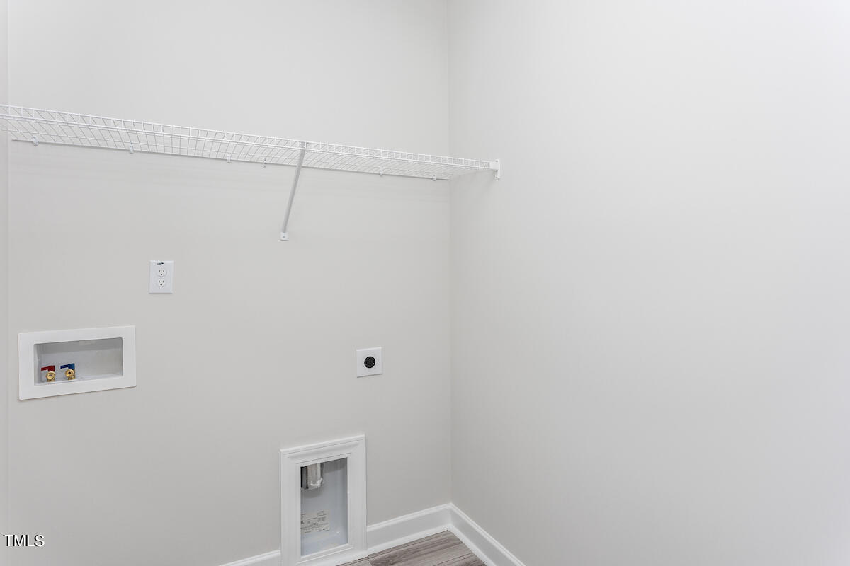 7960 Berry Crest Avenue