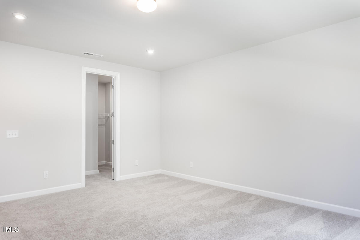 7960 Berry Crest Avenue