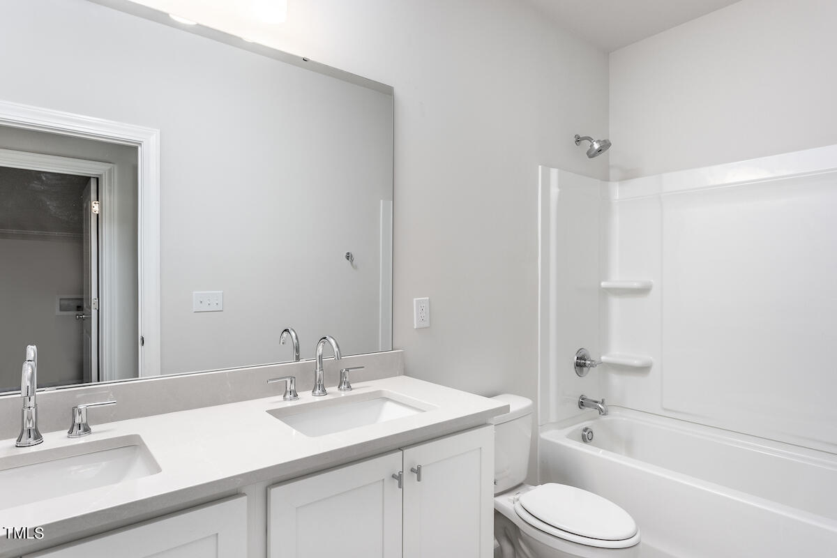 7960 Berry Crest Avenue