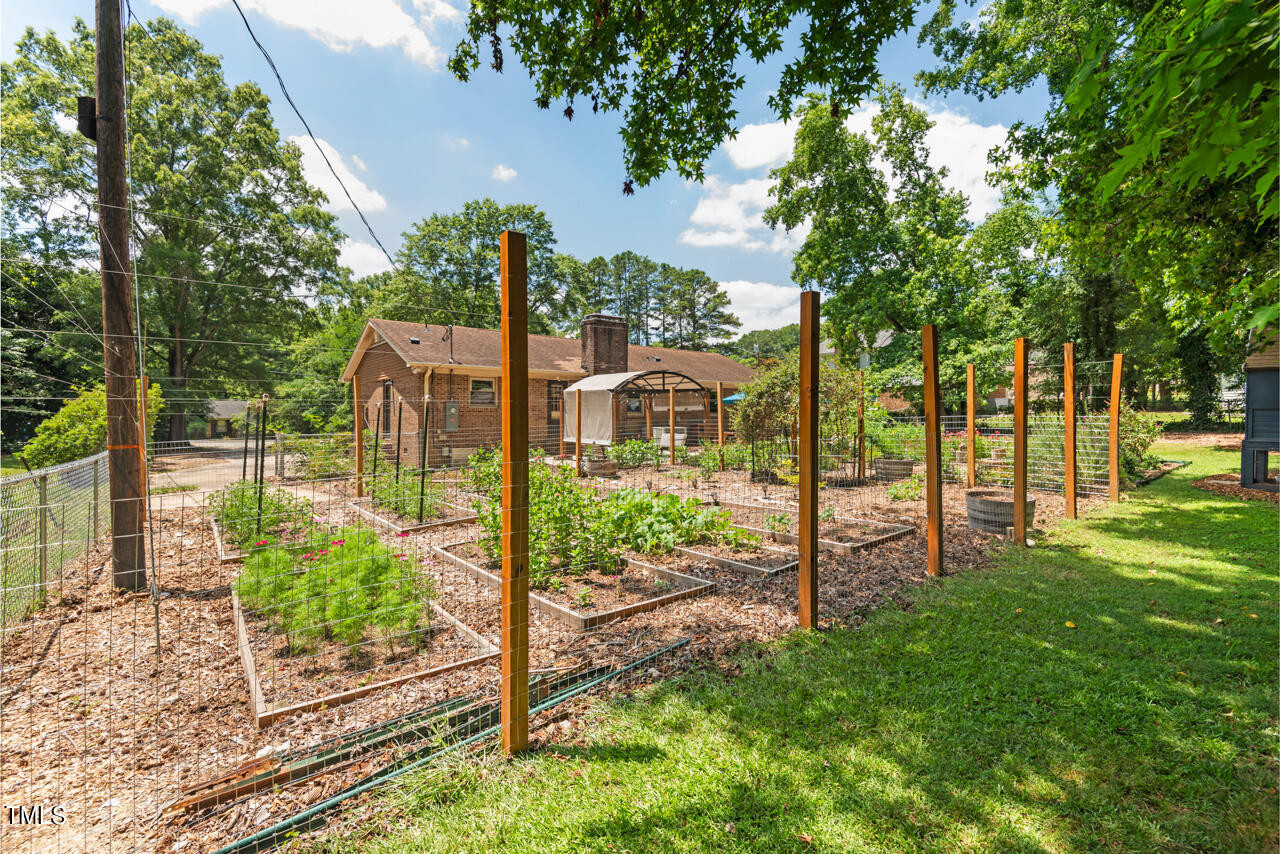 1726 Grady Drive