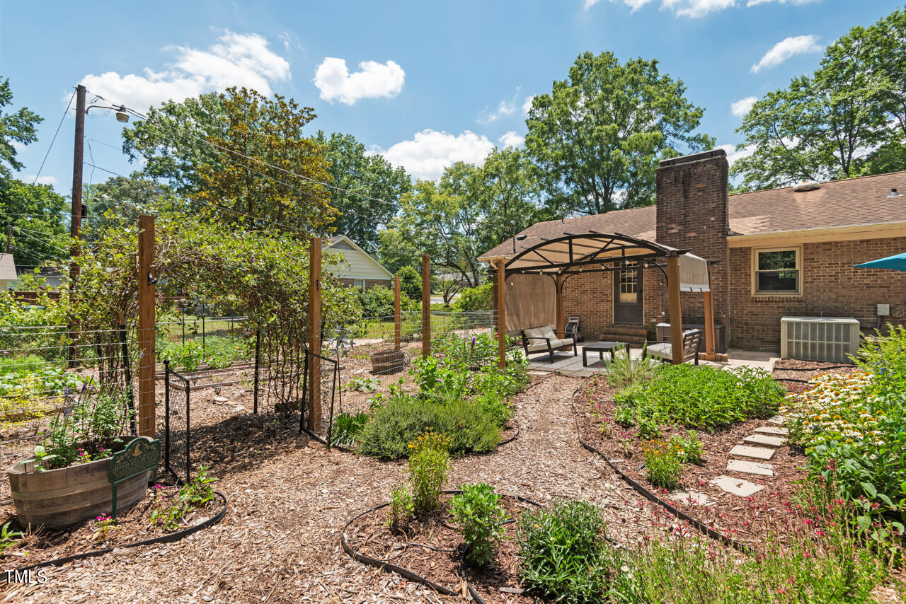 1726 Grady Drive
