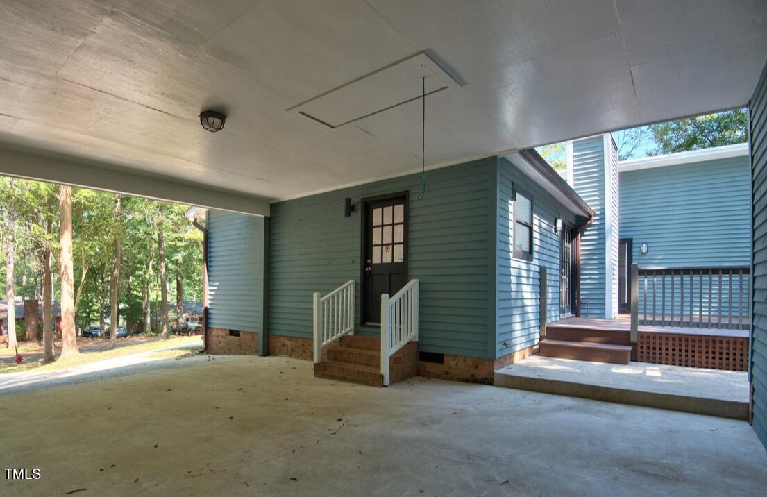 3221 Oxford Drive