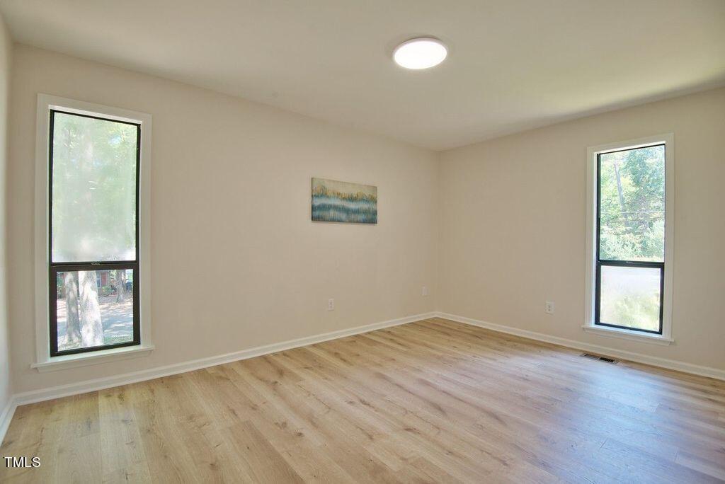 3221 Oxford Drive