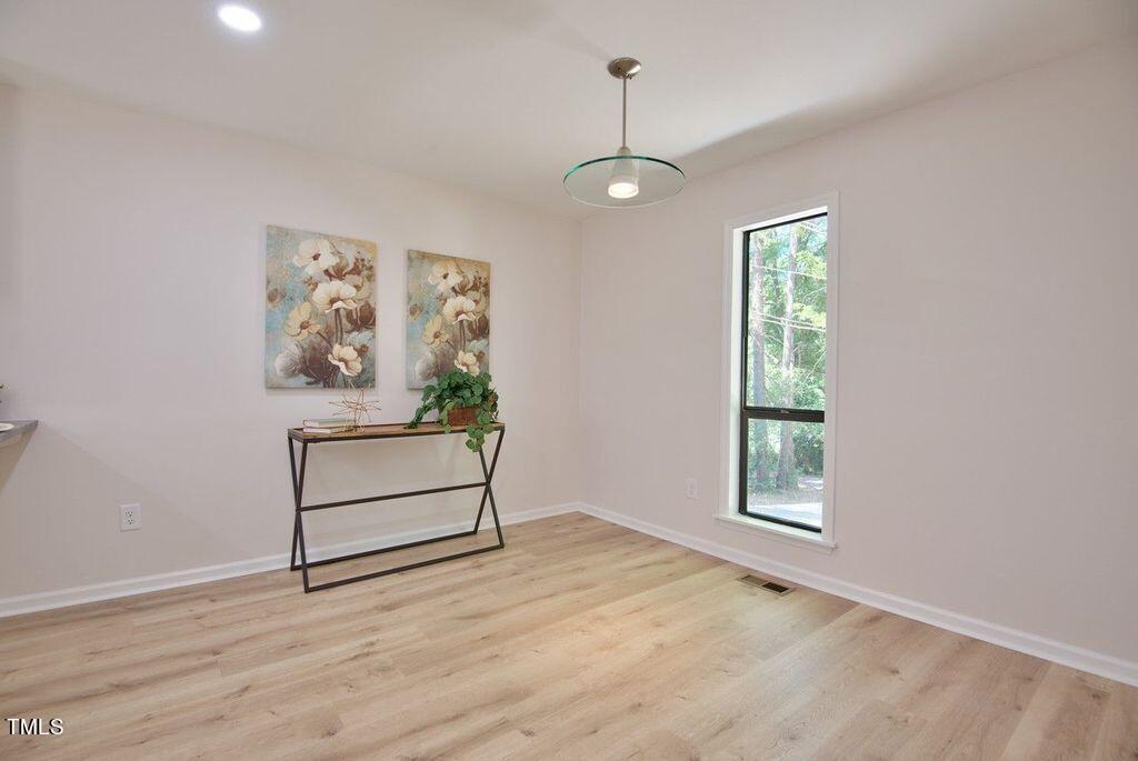 3221 Oxford Drive