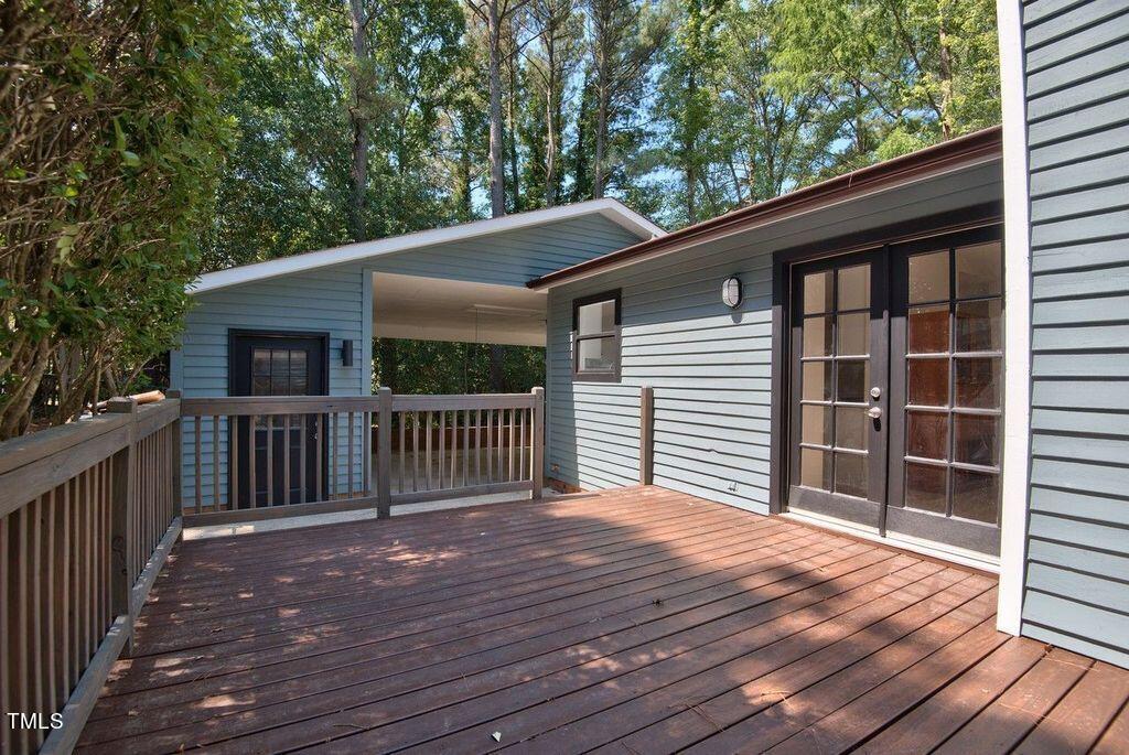 3221 Oxford Drive