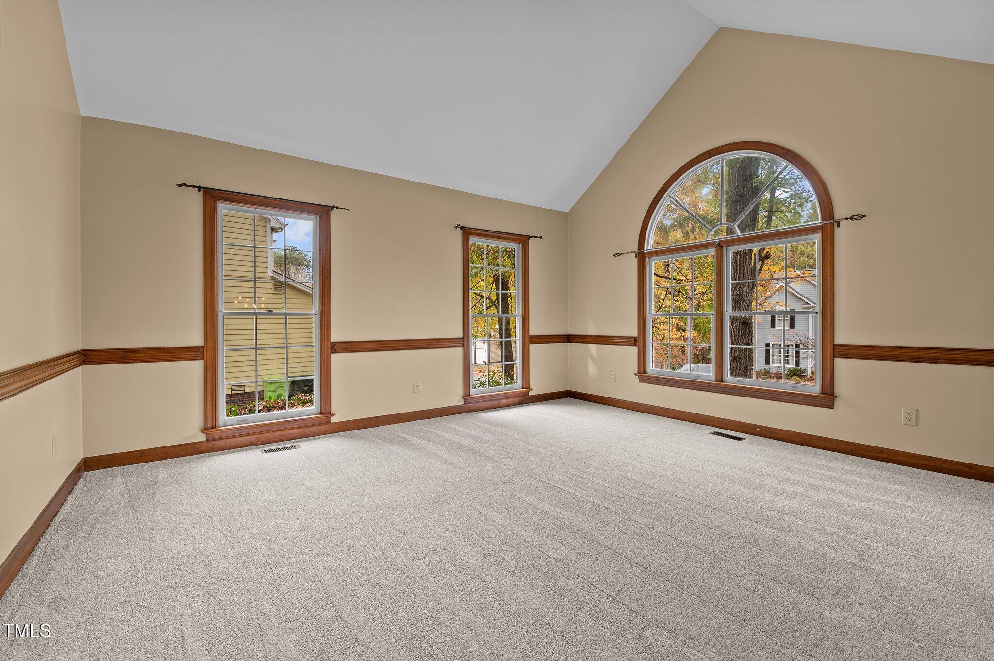 5621 Raddington Street