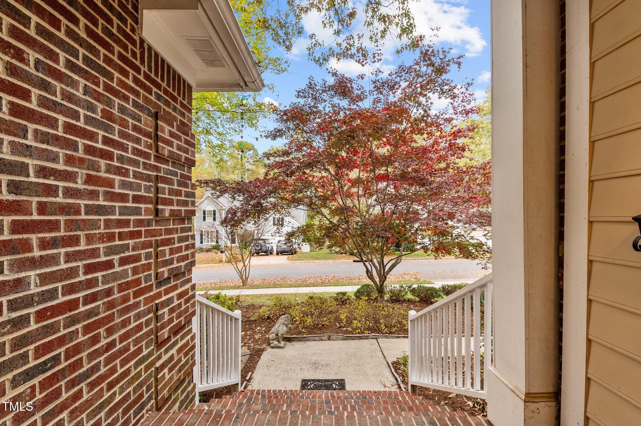 5621 Raddington Street