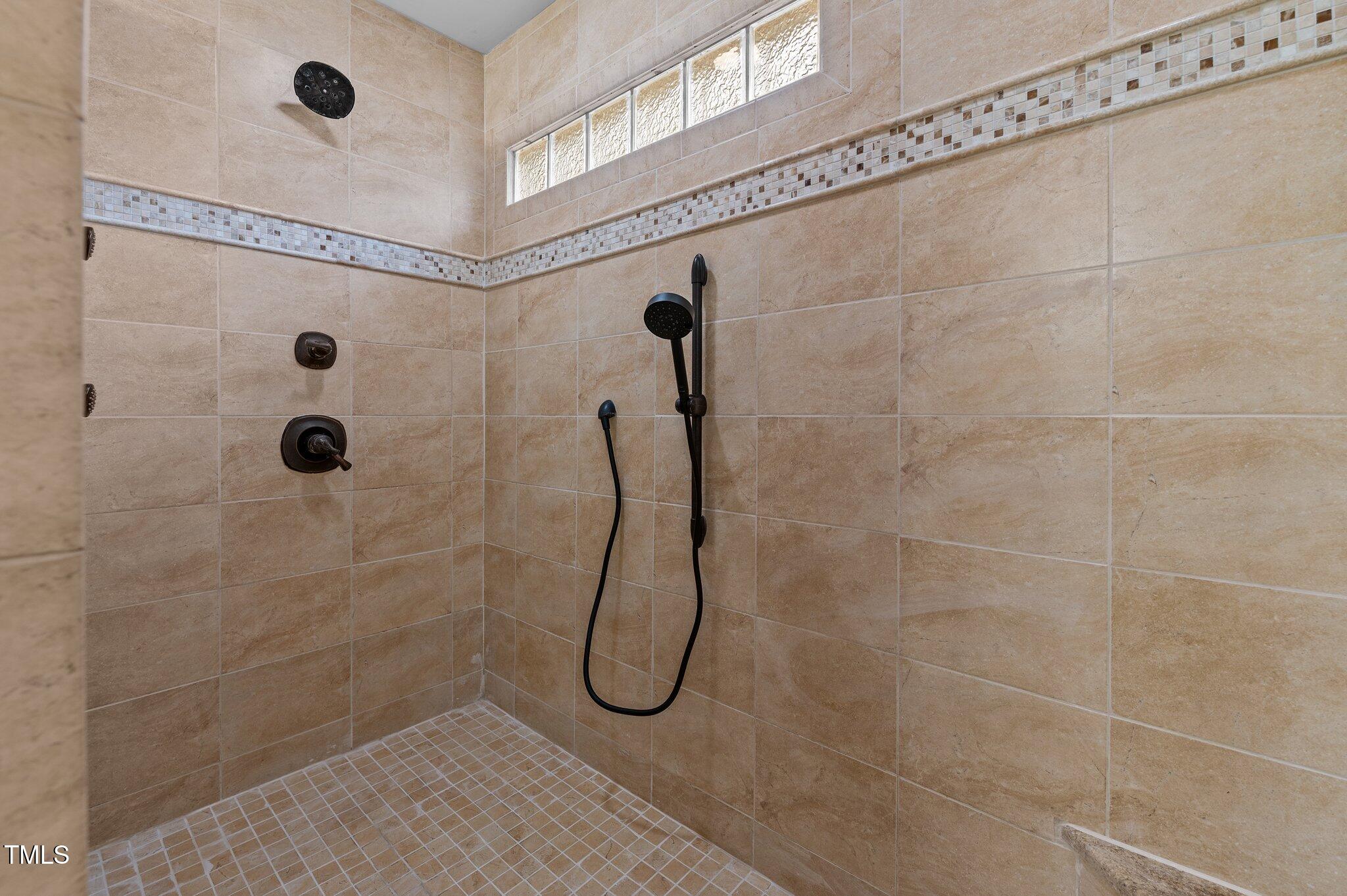 5621 Raddington Street