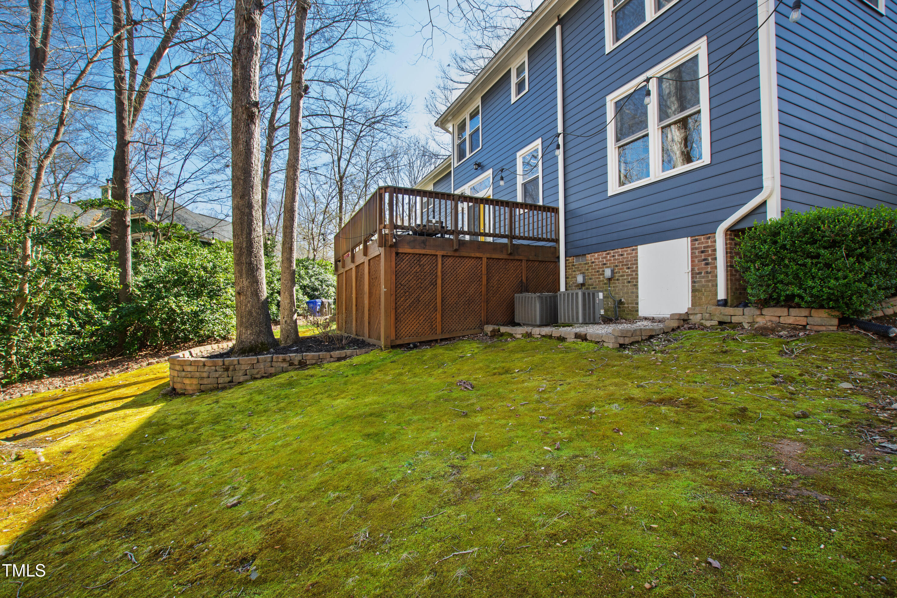 201 Adams Way