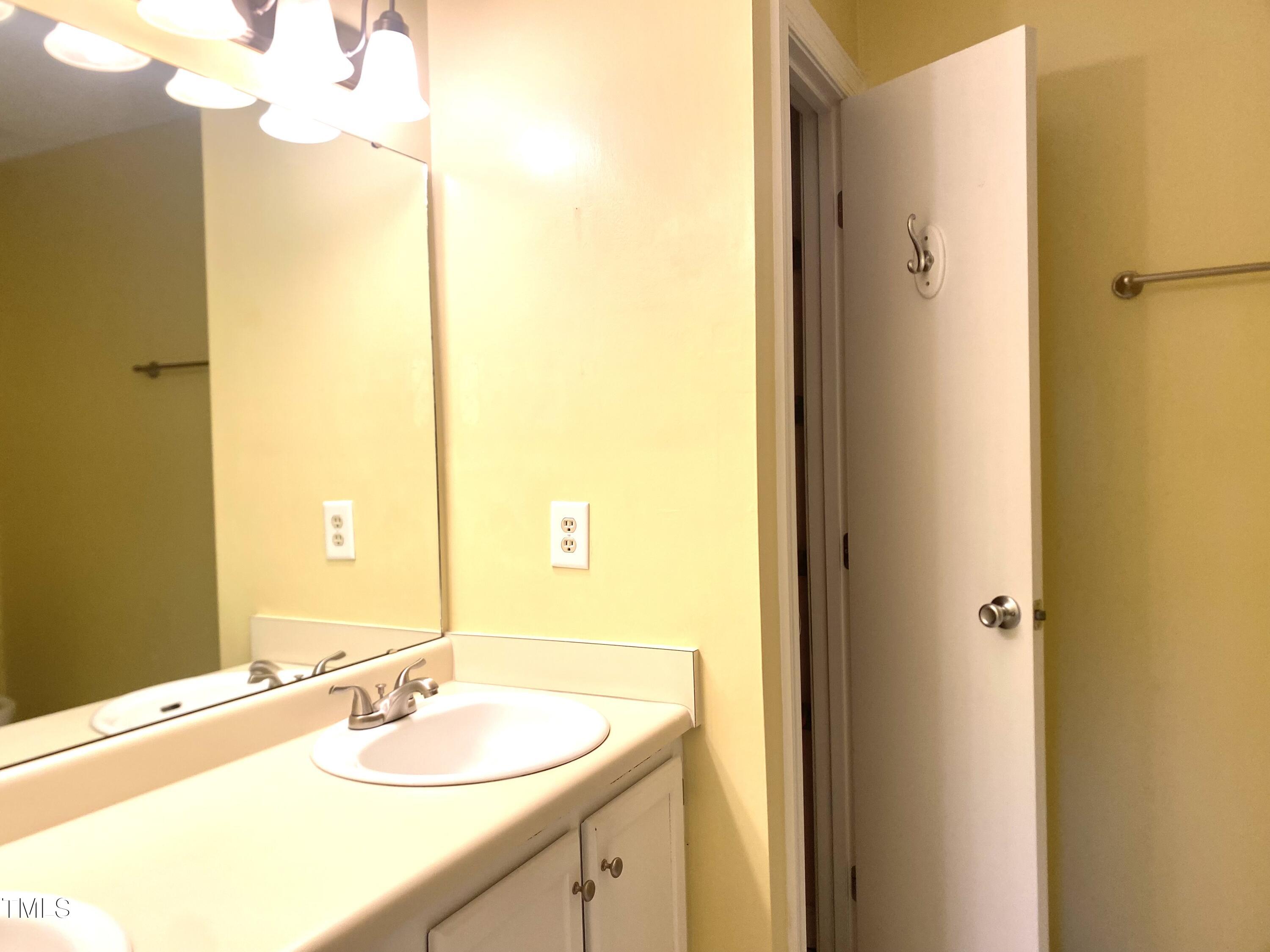 5500 Fortunes Ridge Drive # 82b