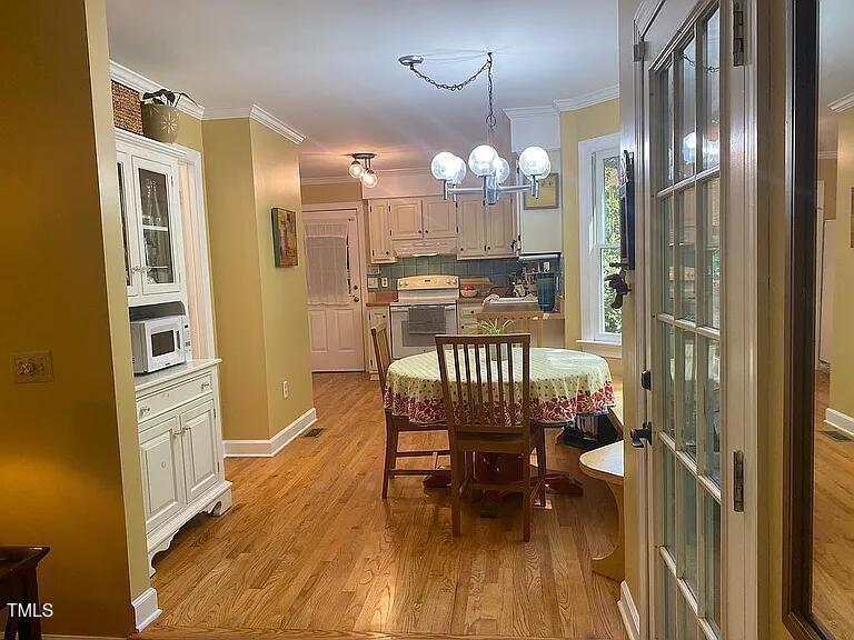 14 Striding Ridge Court