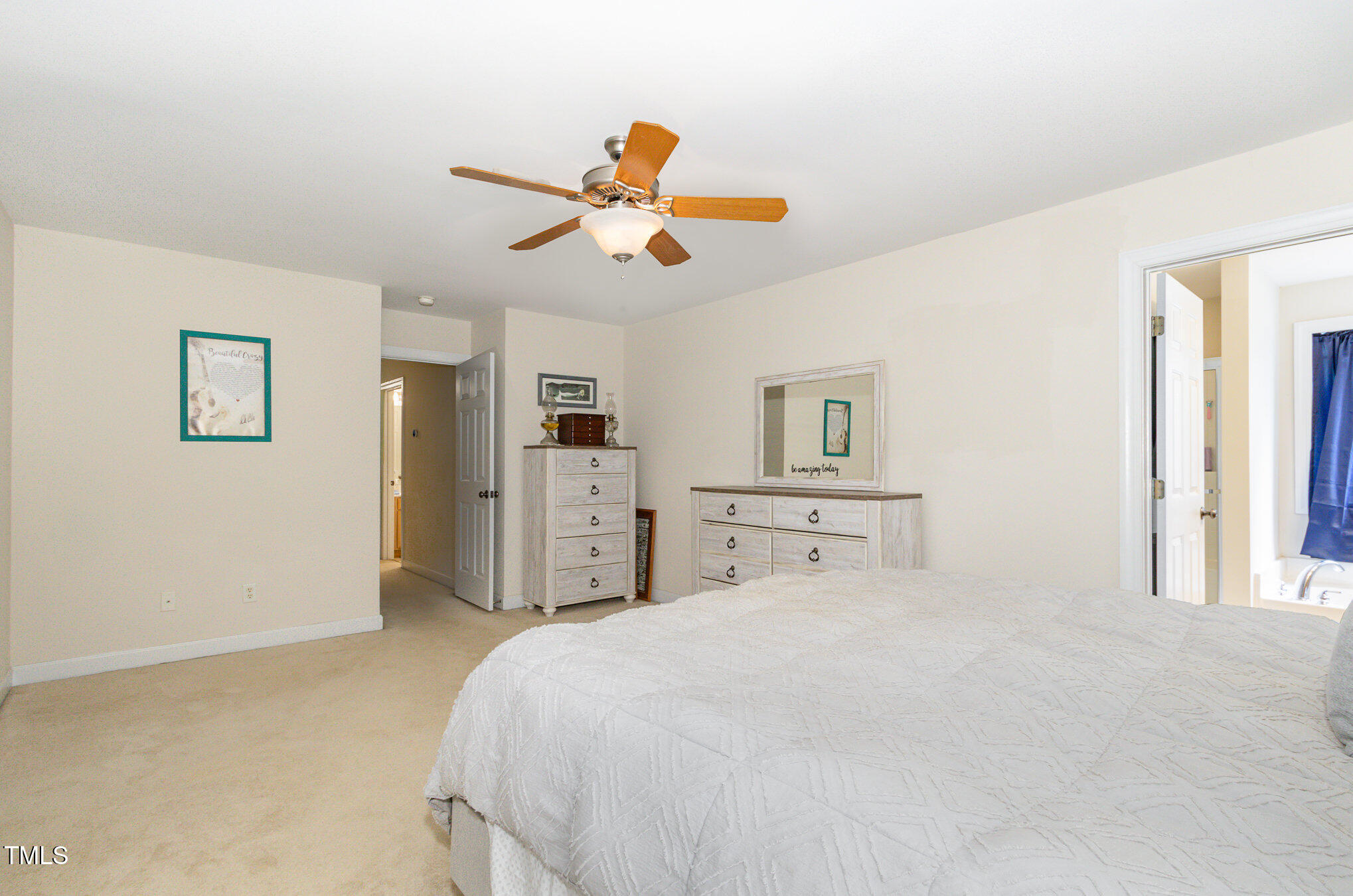 105 Acorn Ridge Lane