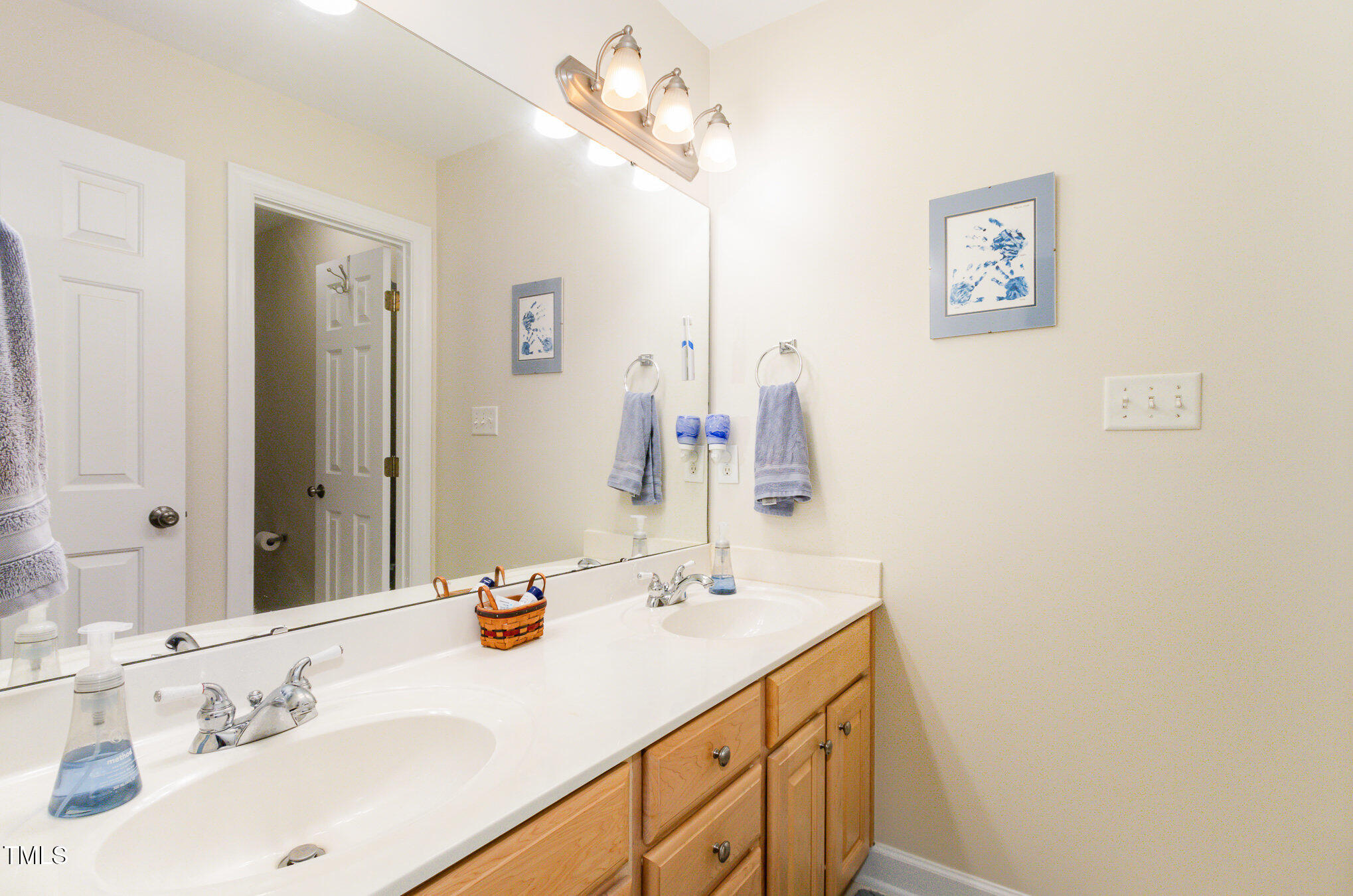 105 Acorn Ridge Lane