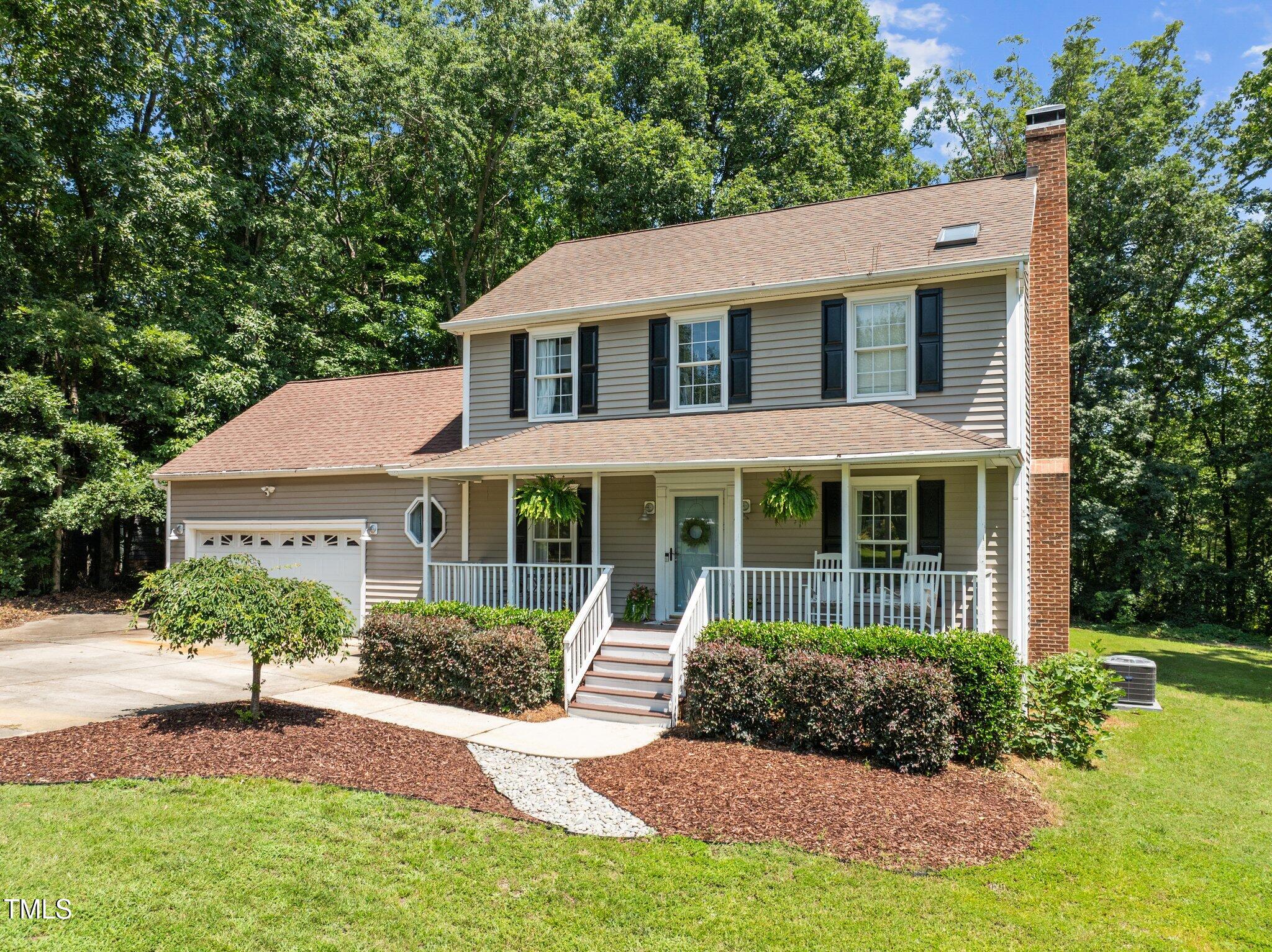 1604 Farm Lake Drive