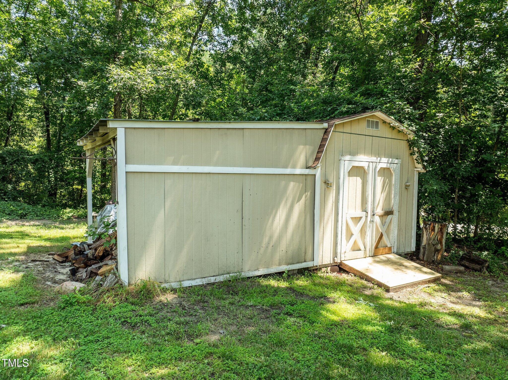 1604 Farm Lake Drive