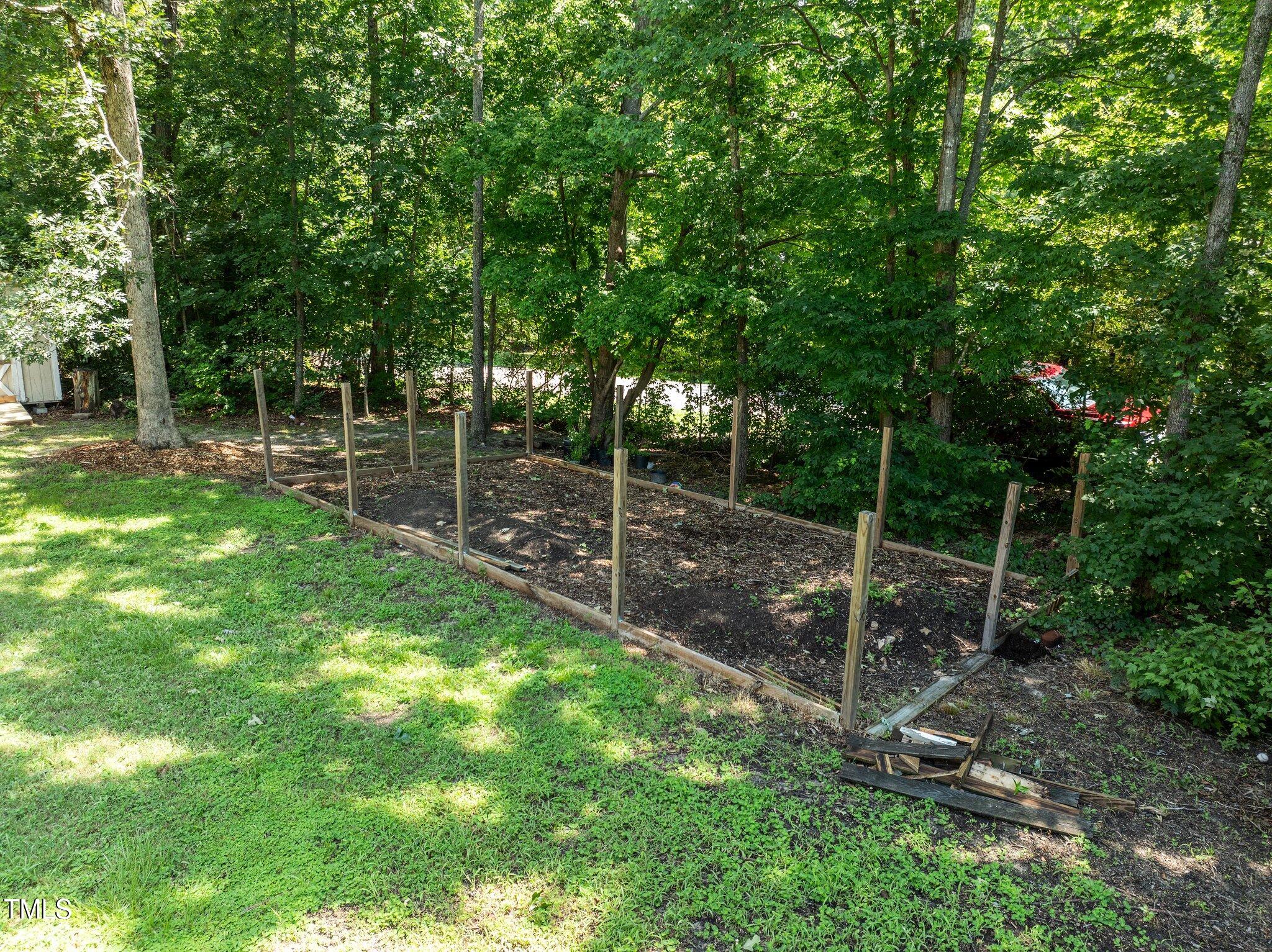 1604 Farm Lake Drive