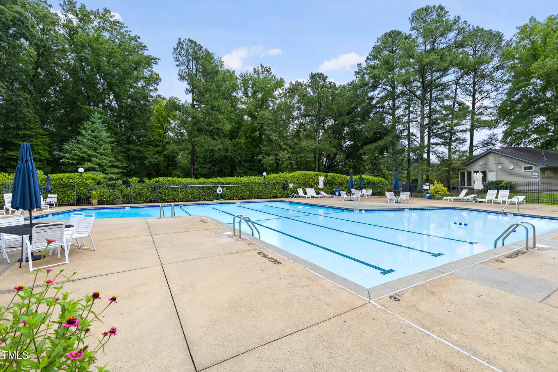 135 Montrose Drive