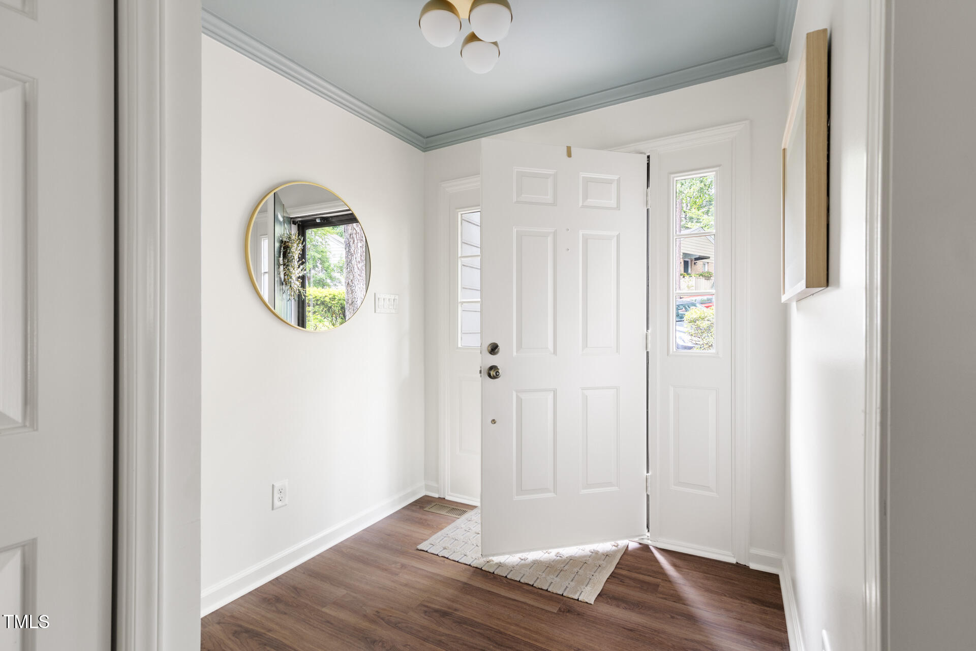 135 Montrose Drive