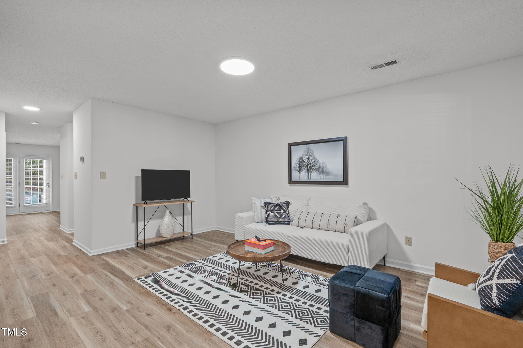 82 Forest Oaks Drive