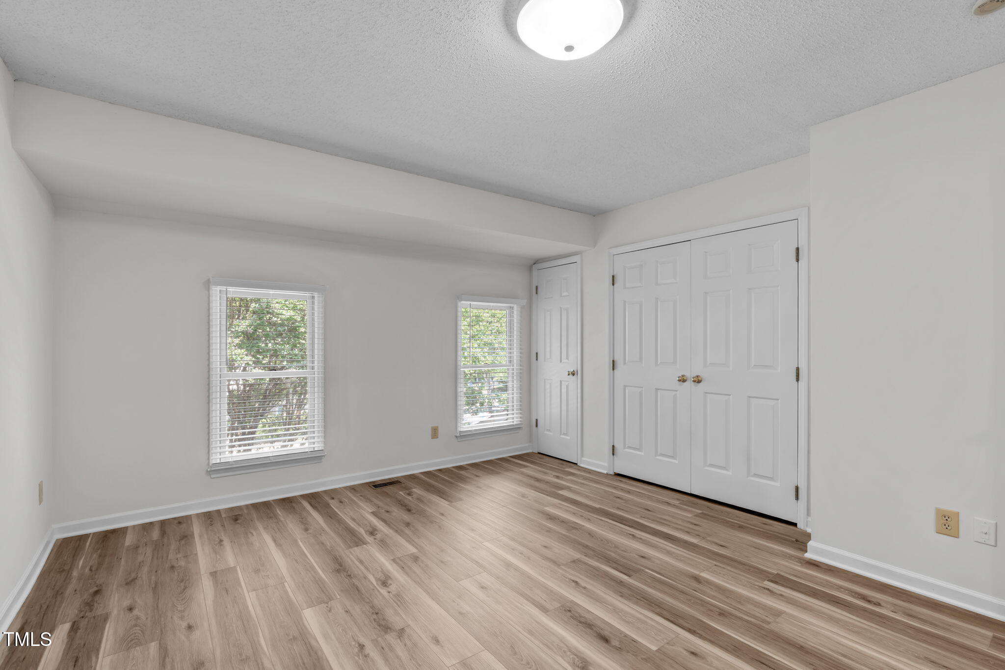 82 Forest Oaks Drive