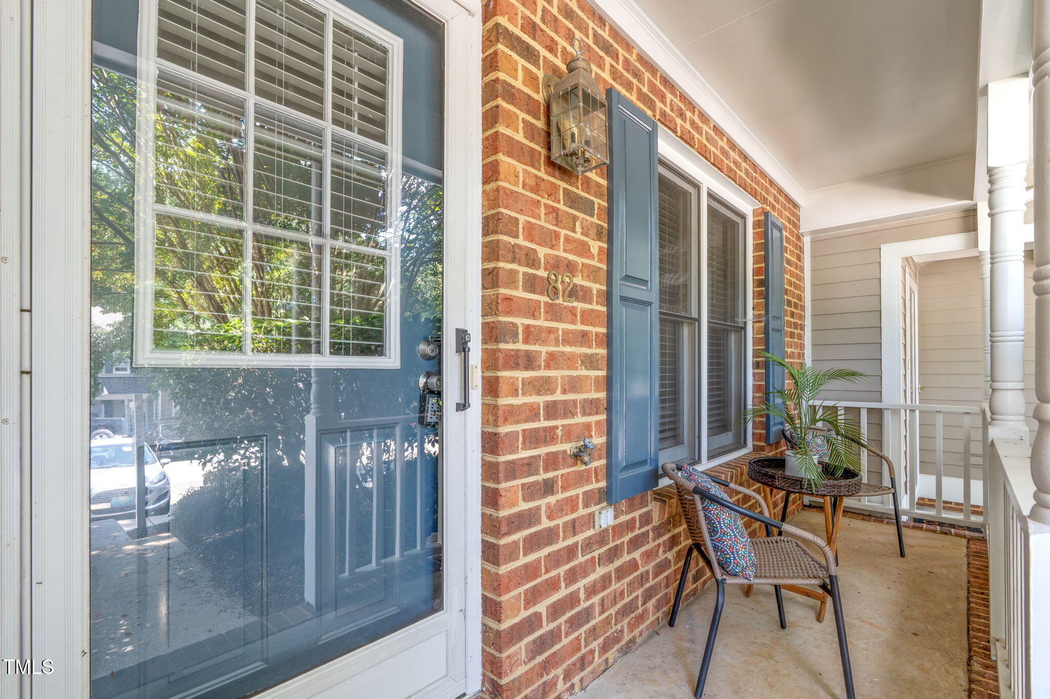 82 Forest Oaks Drive
