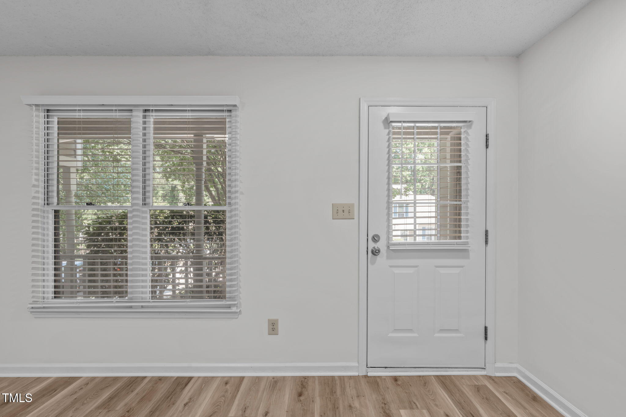 82 Forest Oaks Drive