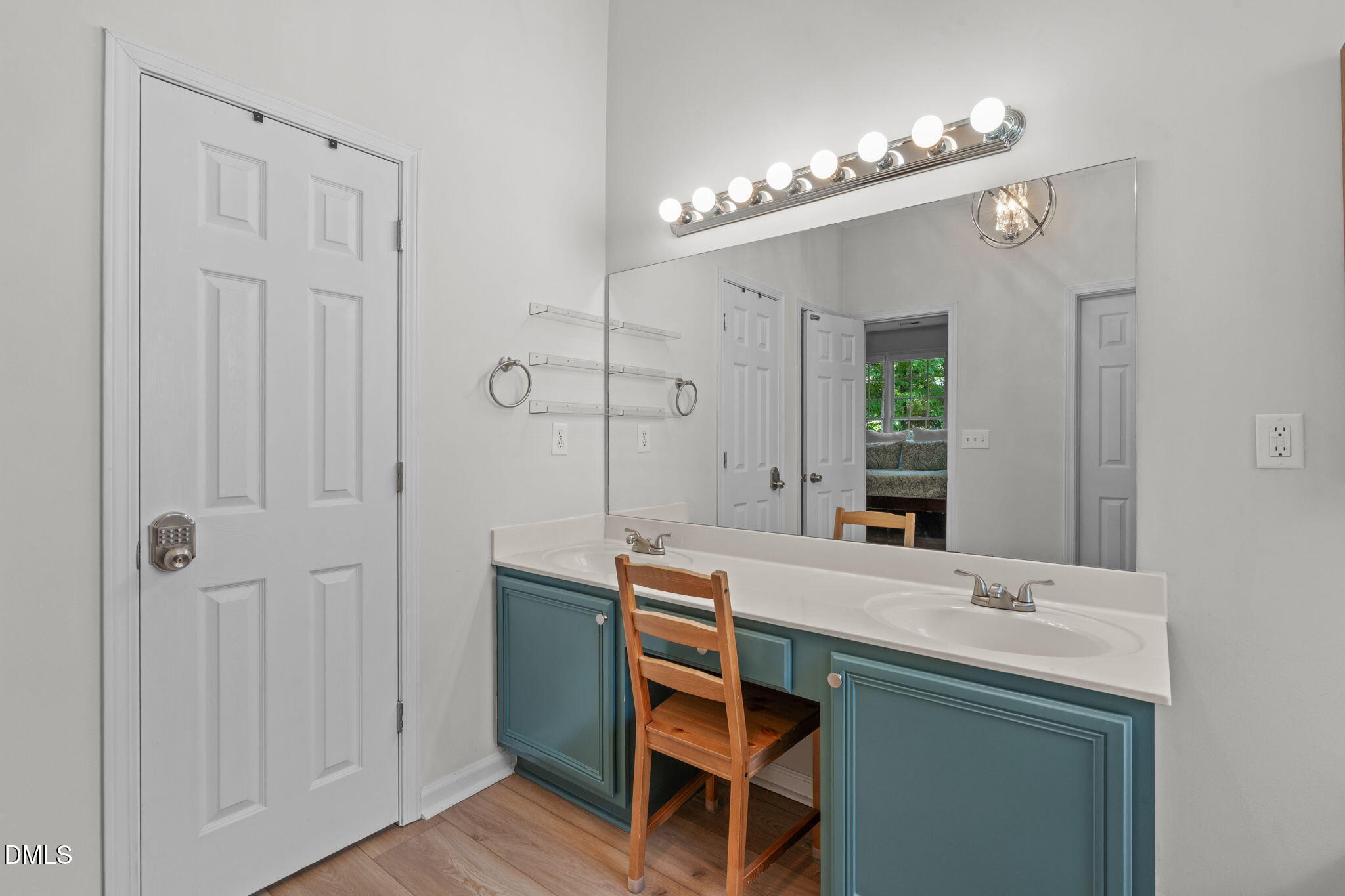 4711 Carlton Crossing Drive