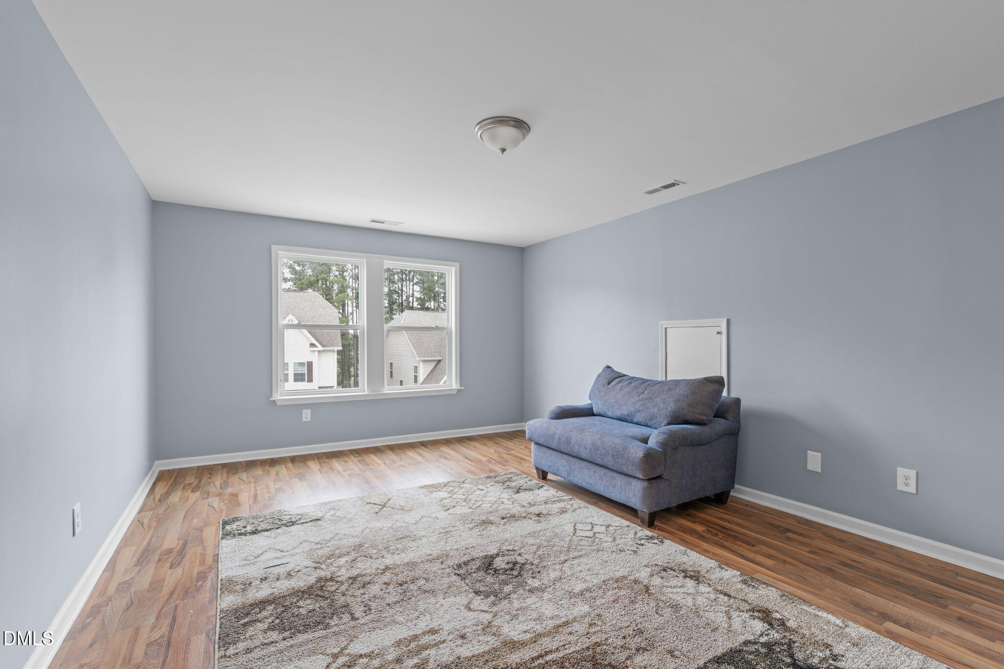 736 Meadowside Court