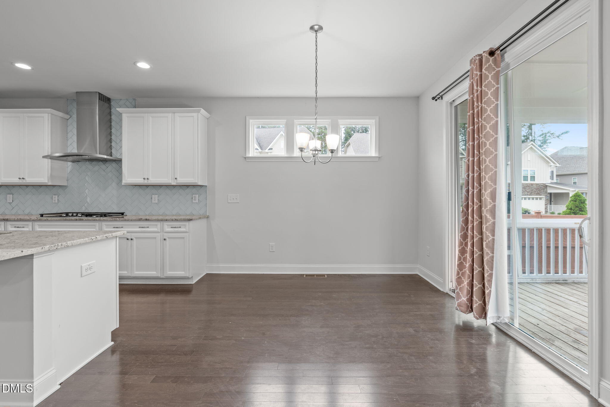 736 Meadowside Court