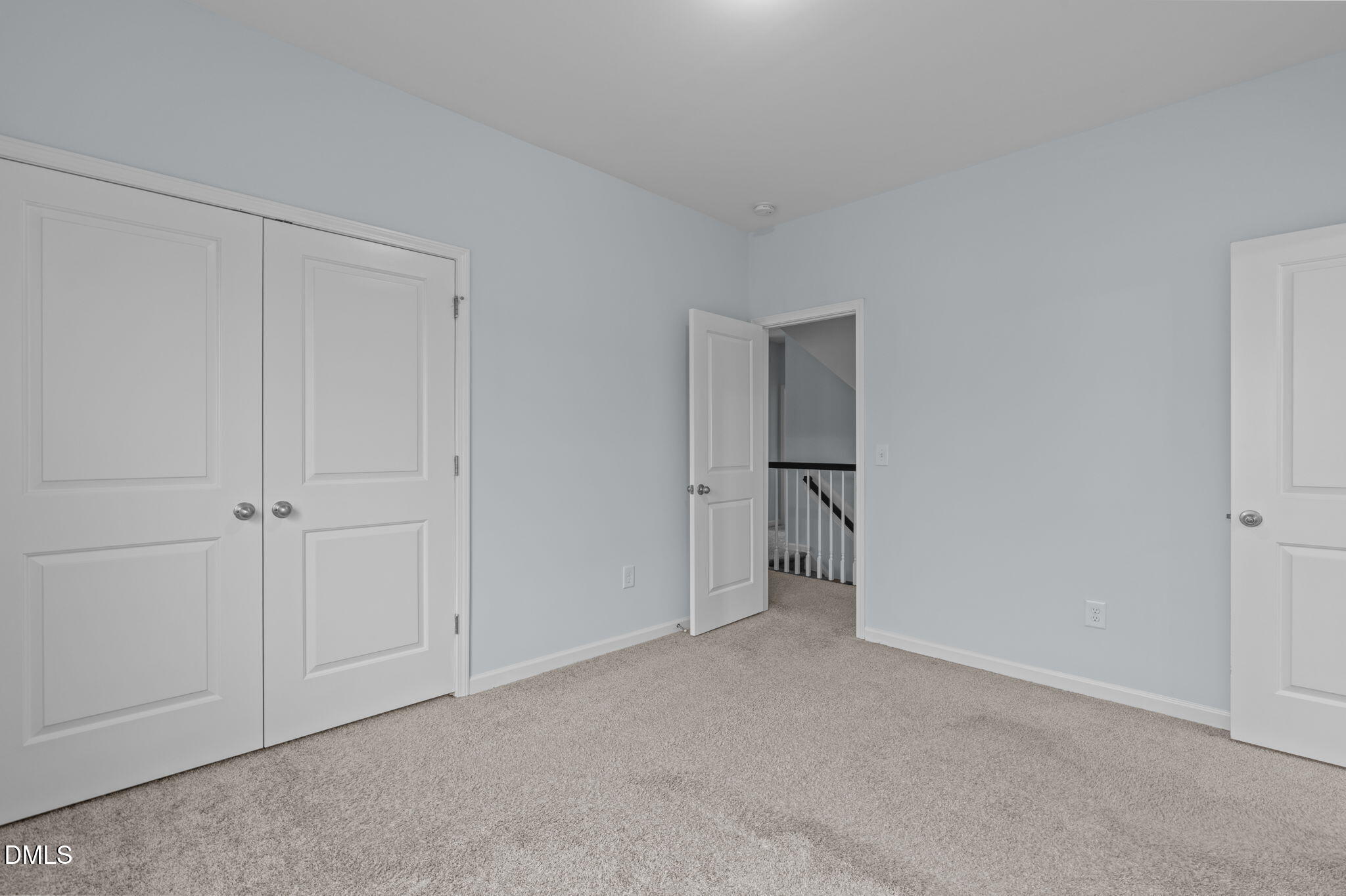 736 Meadowside Court