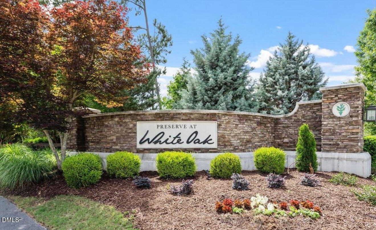 736 Meadowside Court