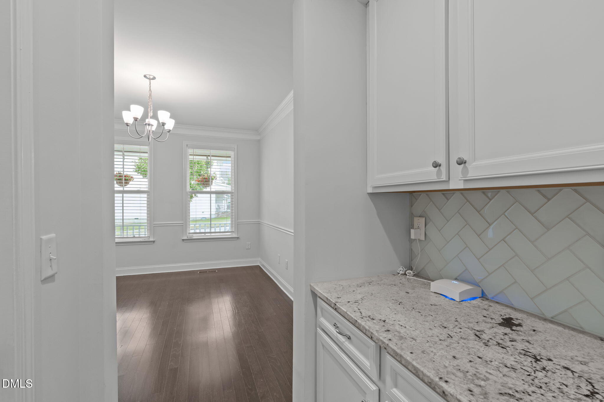 736 Meadowside Court