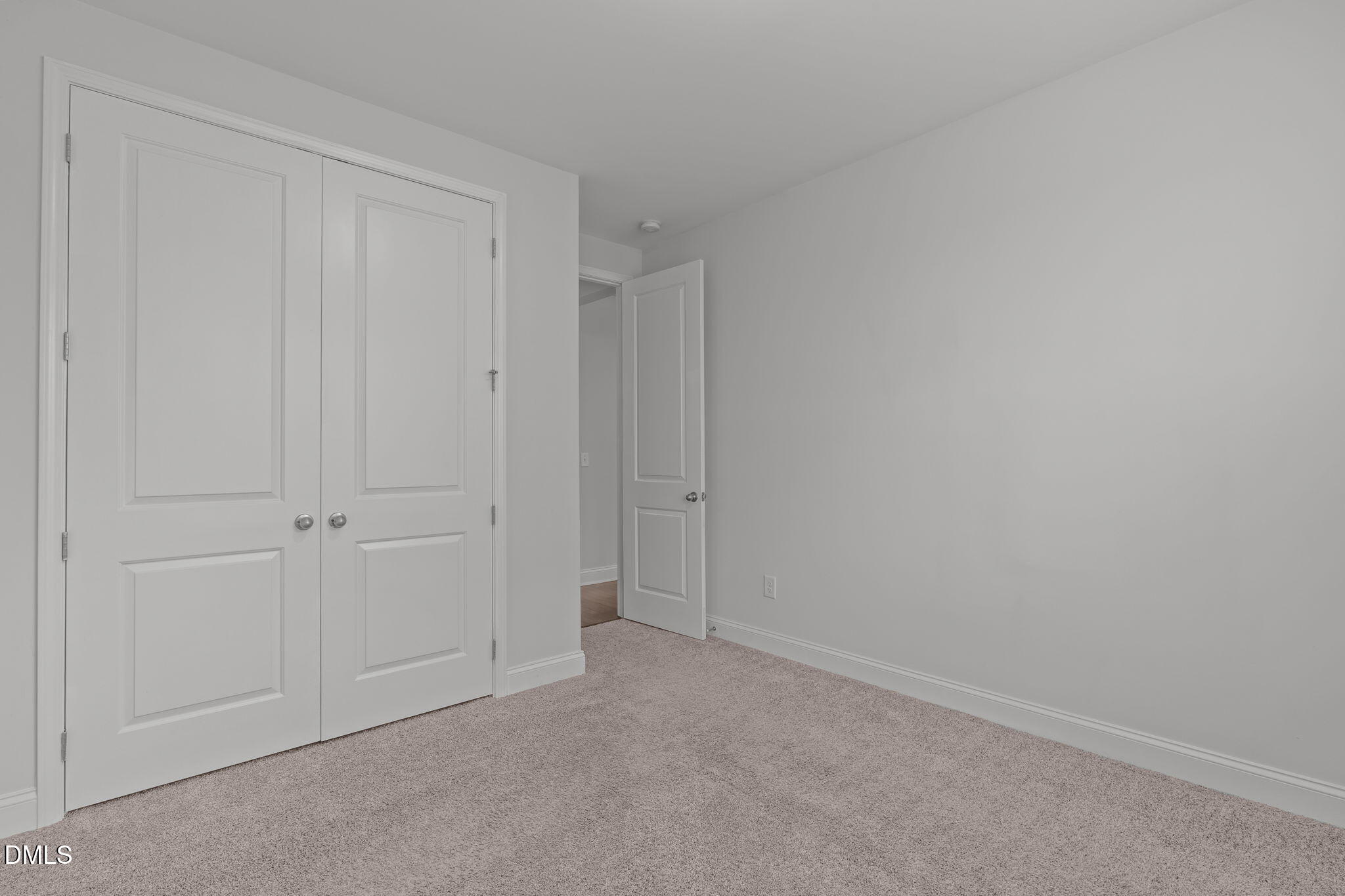 736 Meadowside Court