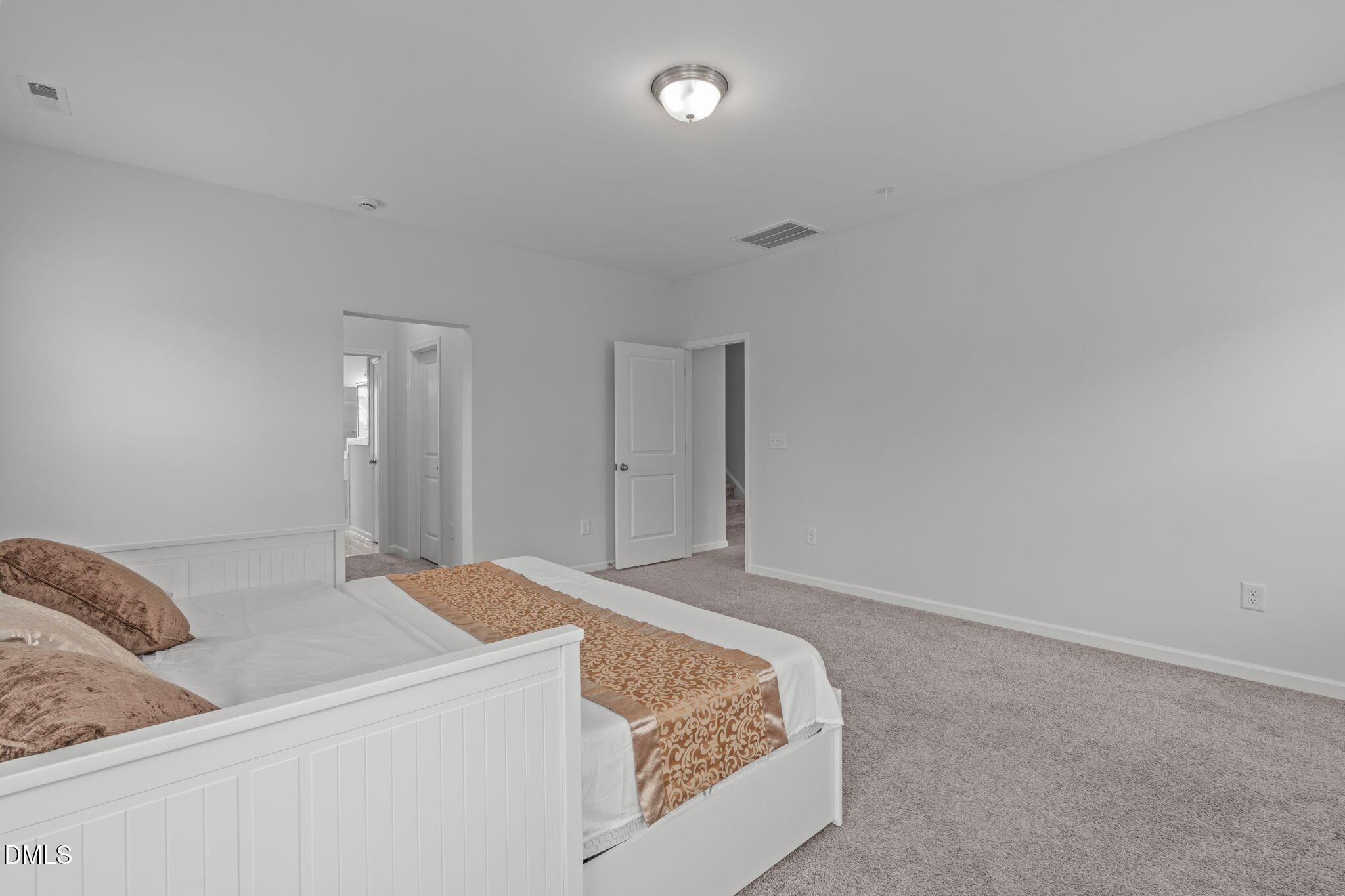 736 Meadowside Court