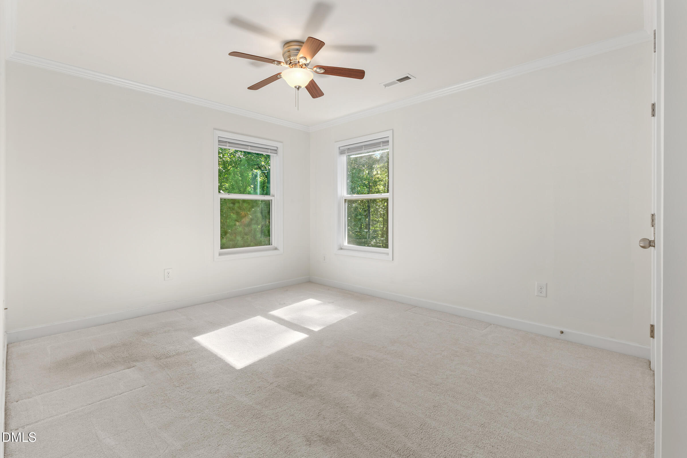 106 N Duelling Oaks Drive