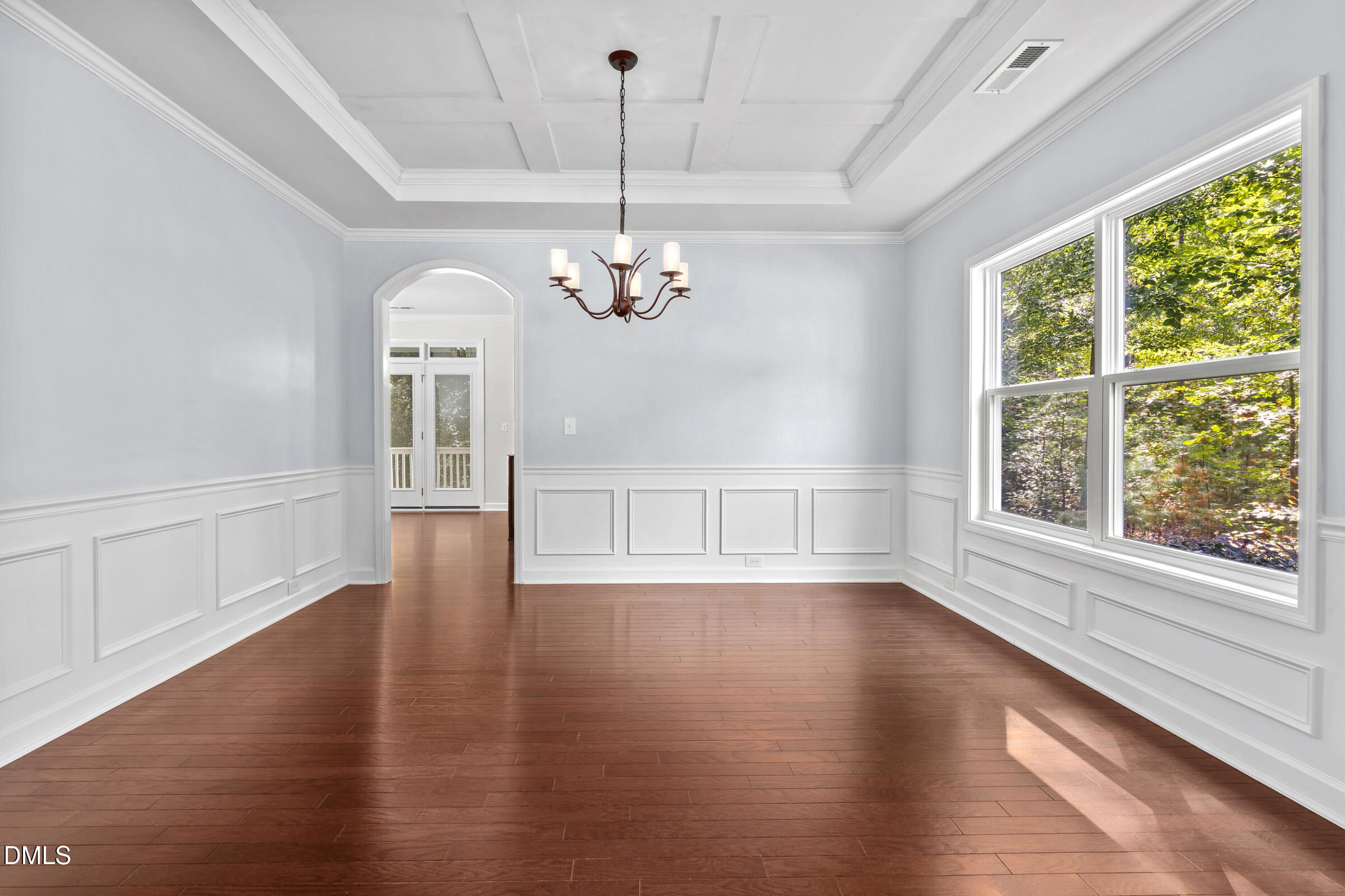 106 N Duelling Oaks Drive