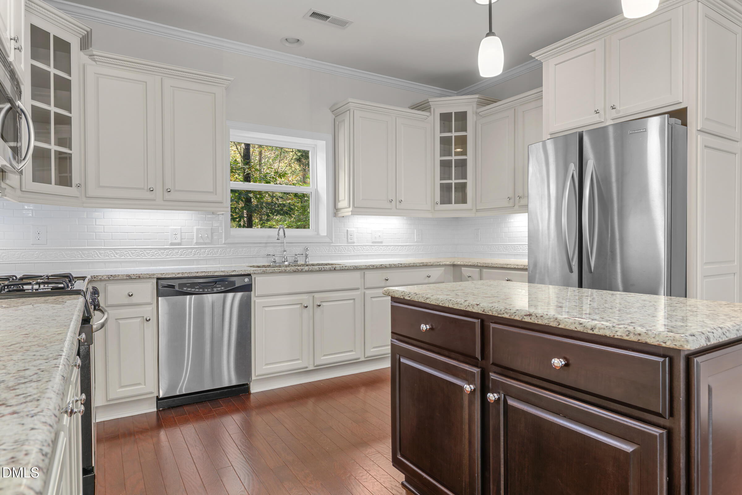 106 N Duelling Oaks Drive