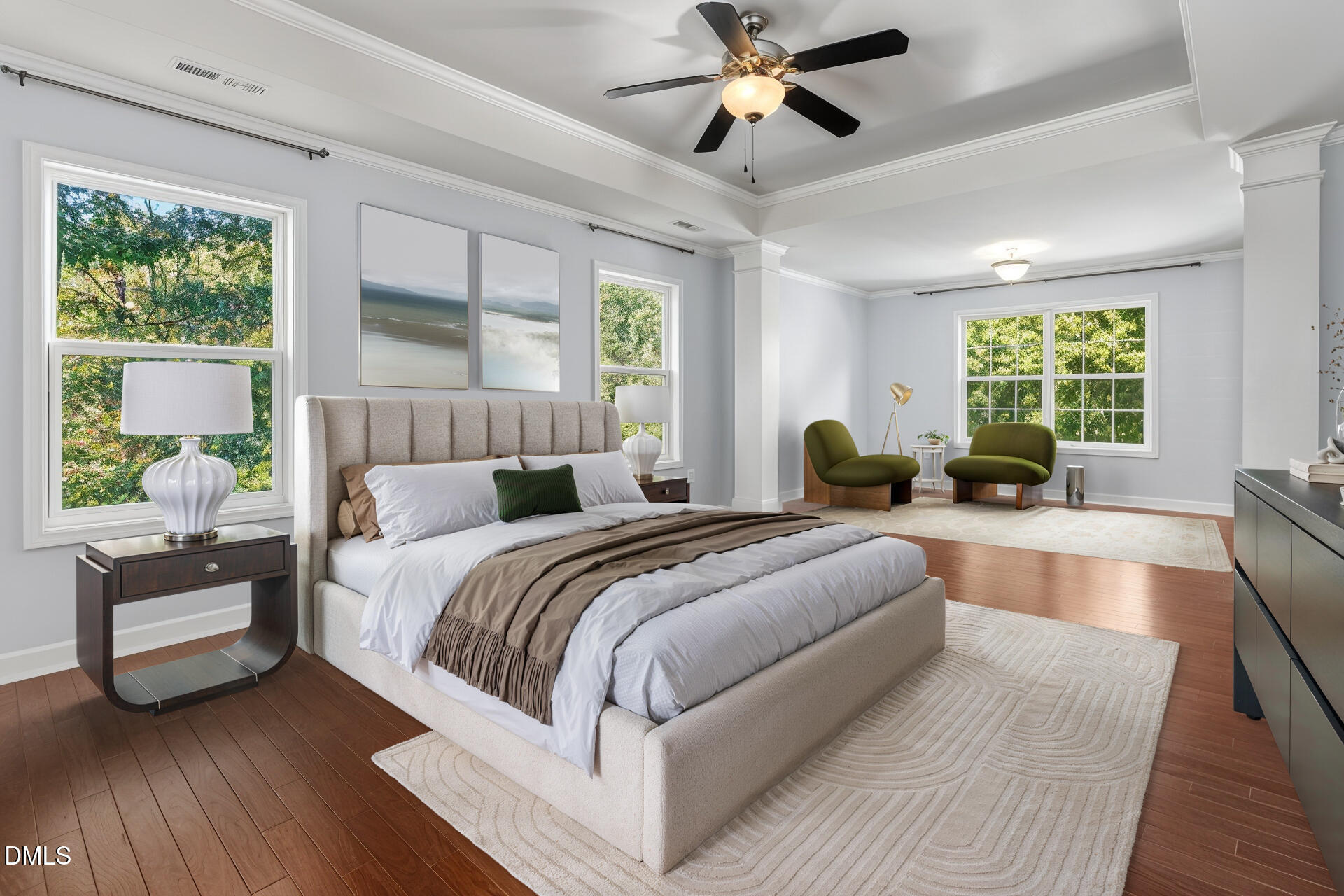 106 N Duelling Oaks Drive