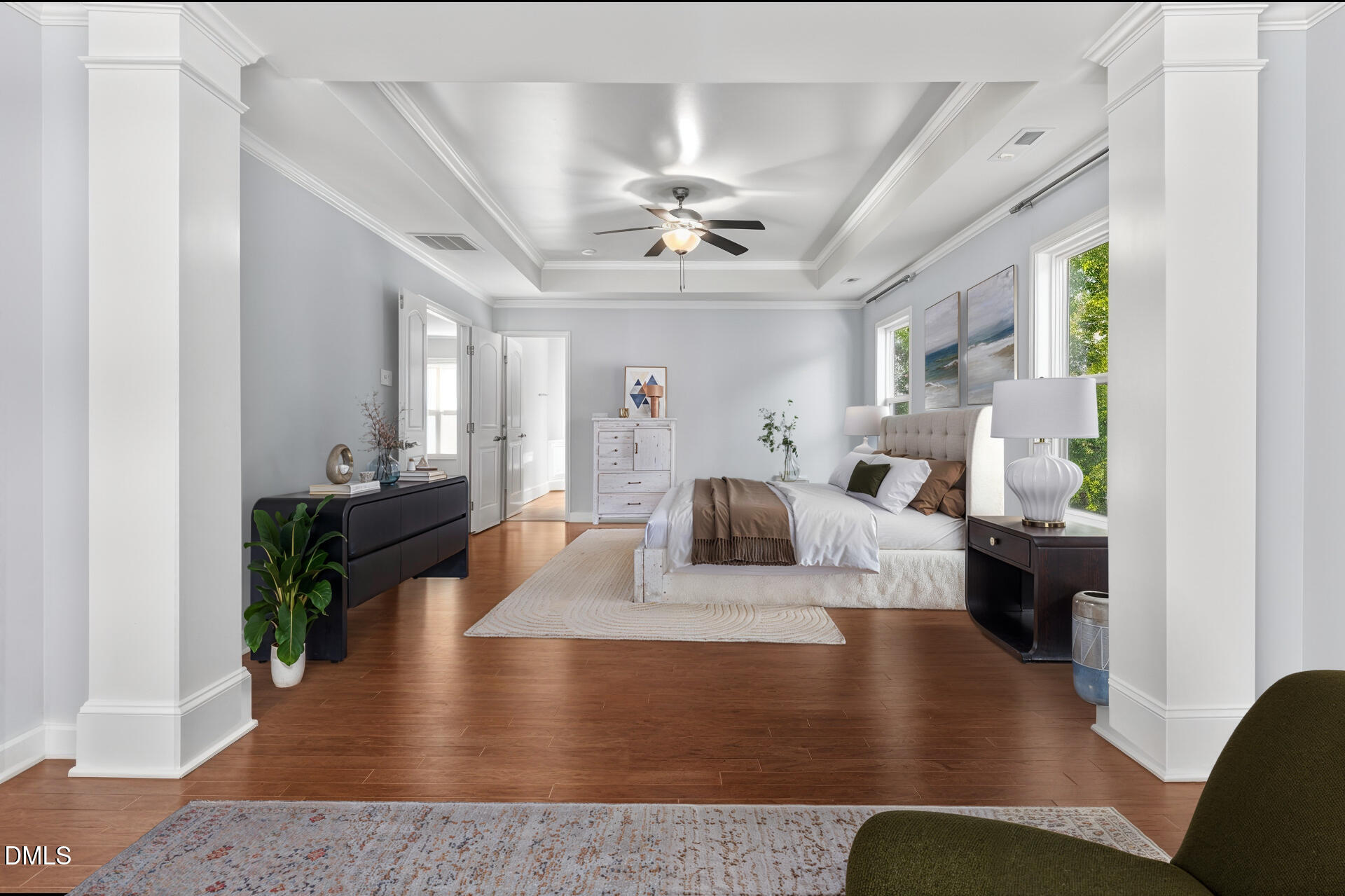 106 N Duelling Oaks Drive