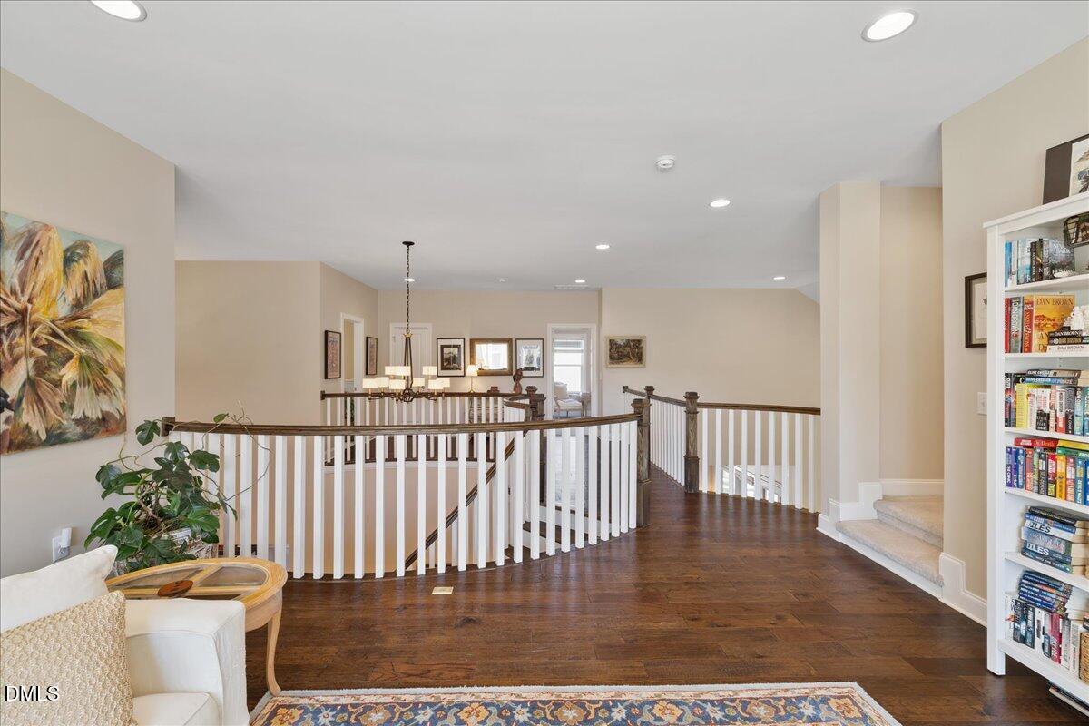 716 Peninsula Forest Place