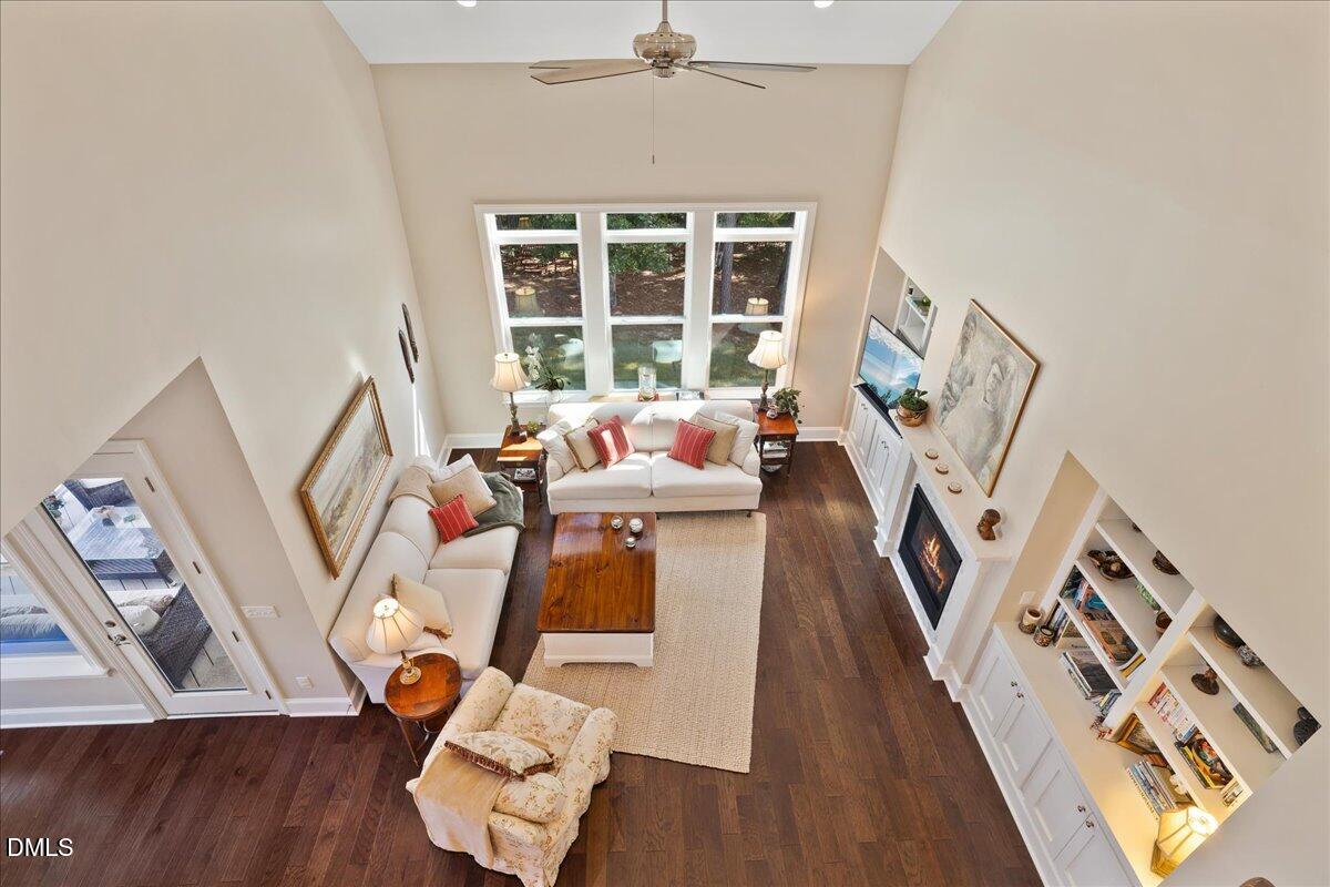 716 Peninsula Forest Place