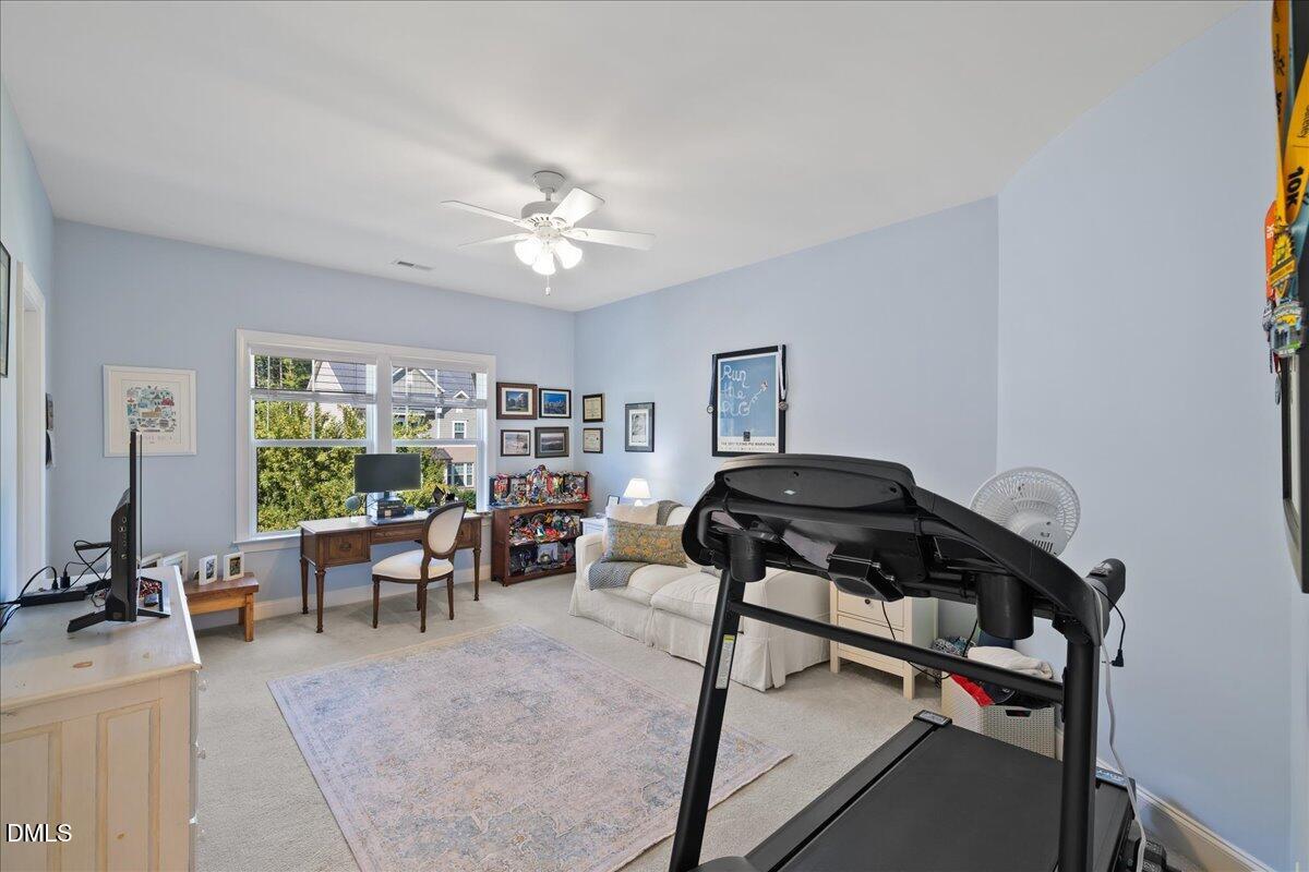 716 Peninsula Forest Place