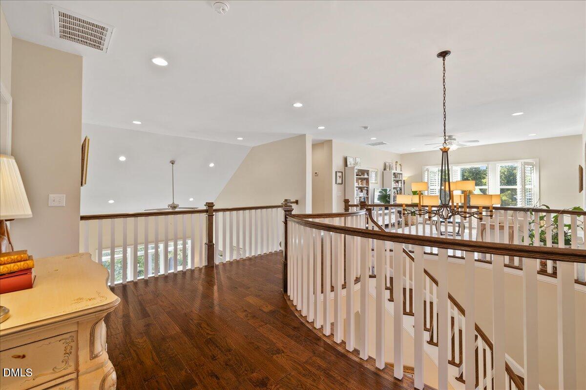 716 Peninsula Forest Place
