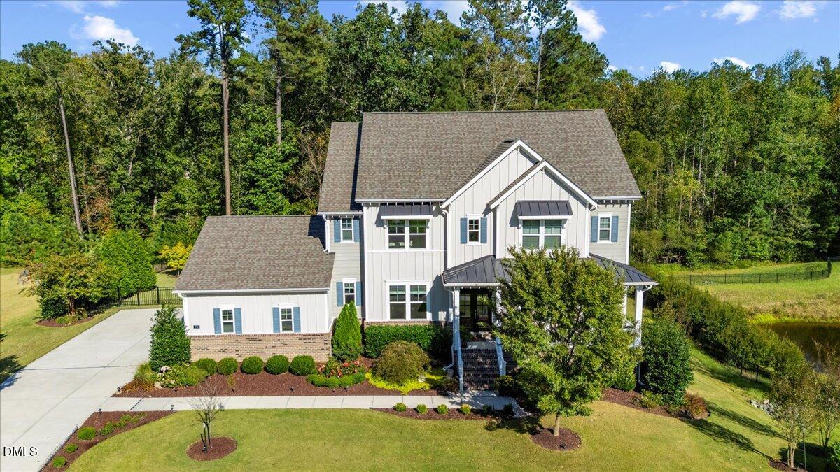 716 Peninsula Forest Place