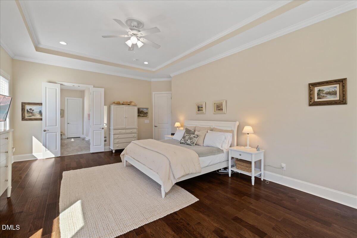 716 Peninsula Forest Place