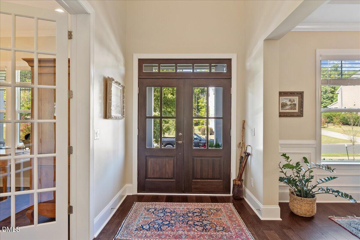 716 Peninsula Forest Place