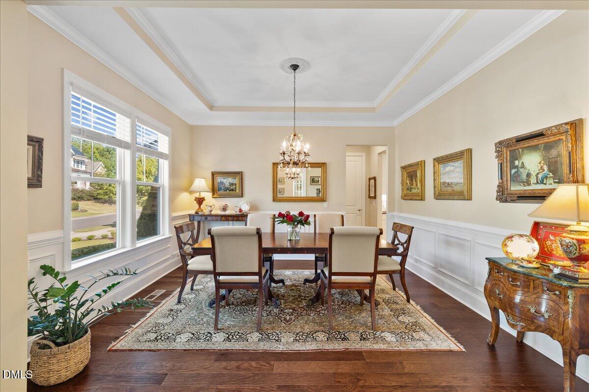 716 Peninsula Forest Place