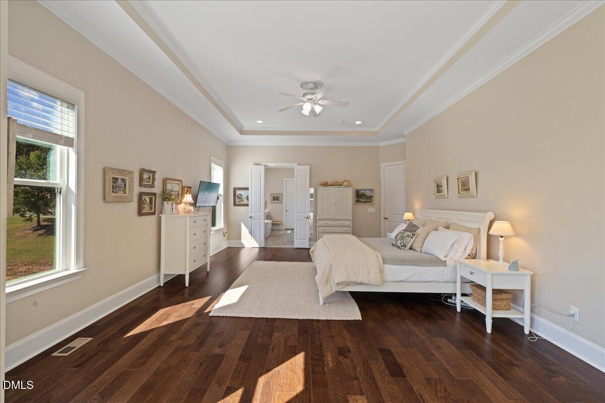 716 Peninsula Forest Place